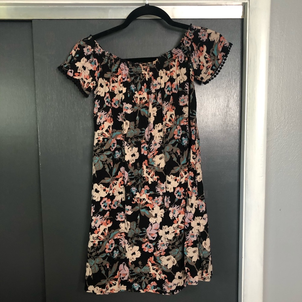 Wild Peal - Black Floral Dress (XS)